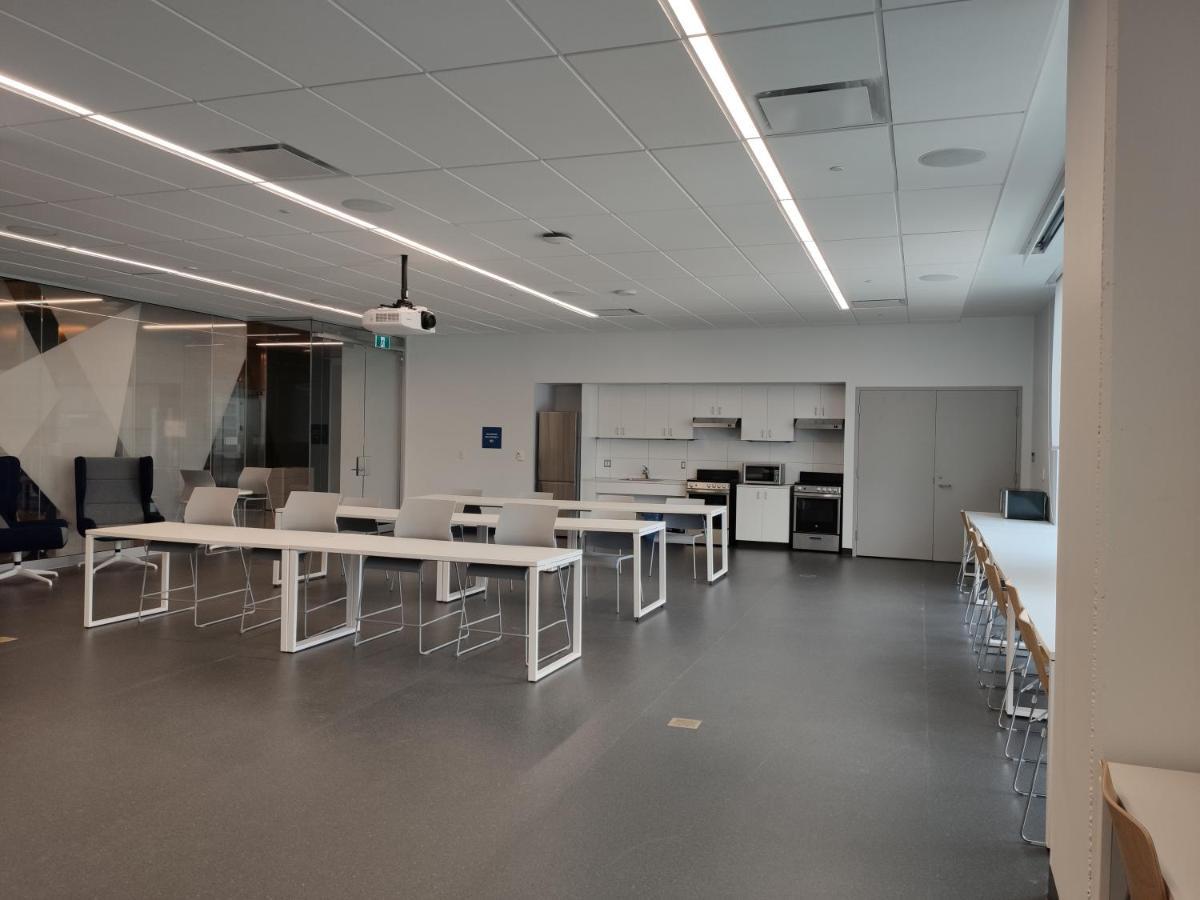 Toronto Metropolitan University-Daphne Cockwell Complex Residence Ngoại thất bức ảnh