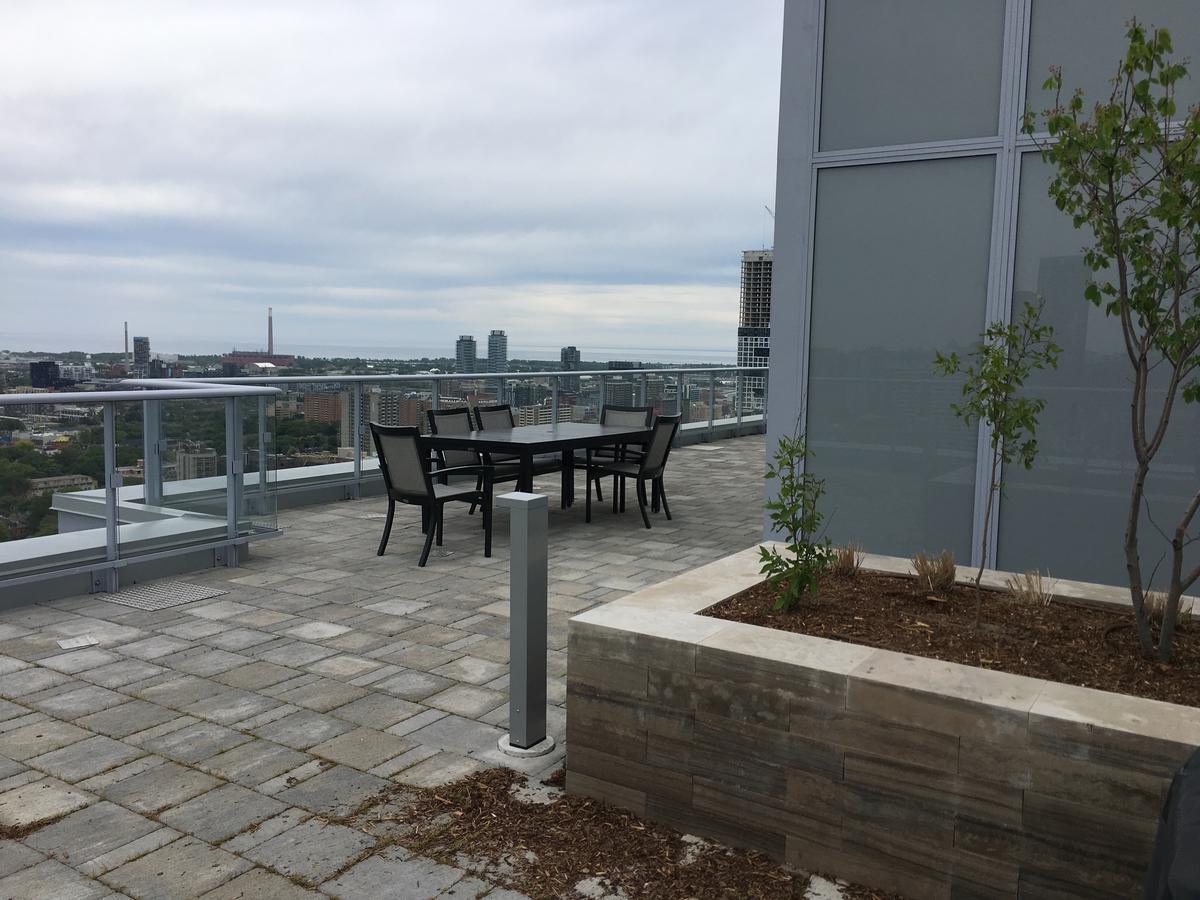 Toronto Metropolitan University-Daphne Cockwell Complex Residence Ngoại thất bức ảnh